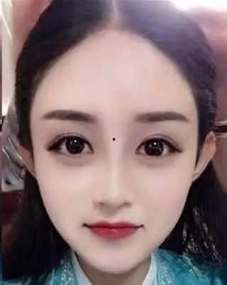 明星变成网红脸,揭秘网红脸的演变之路